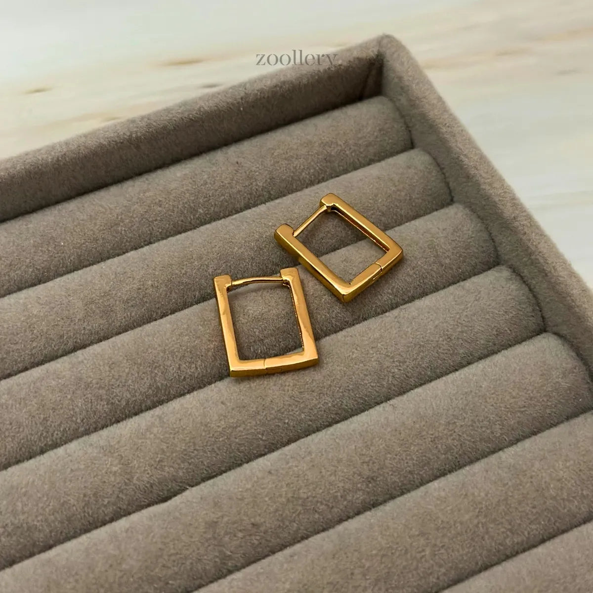 Square Pop Hoops (Champagne Gold)