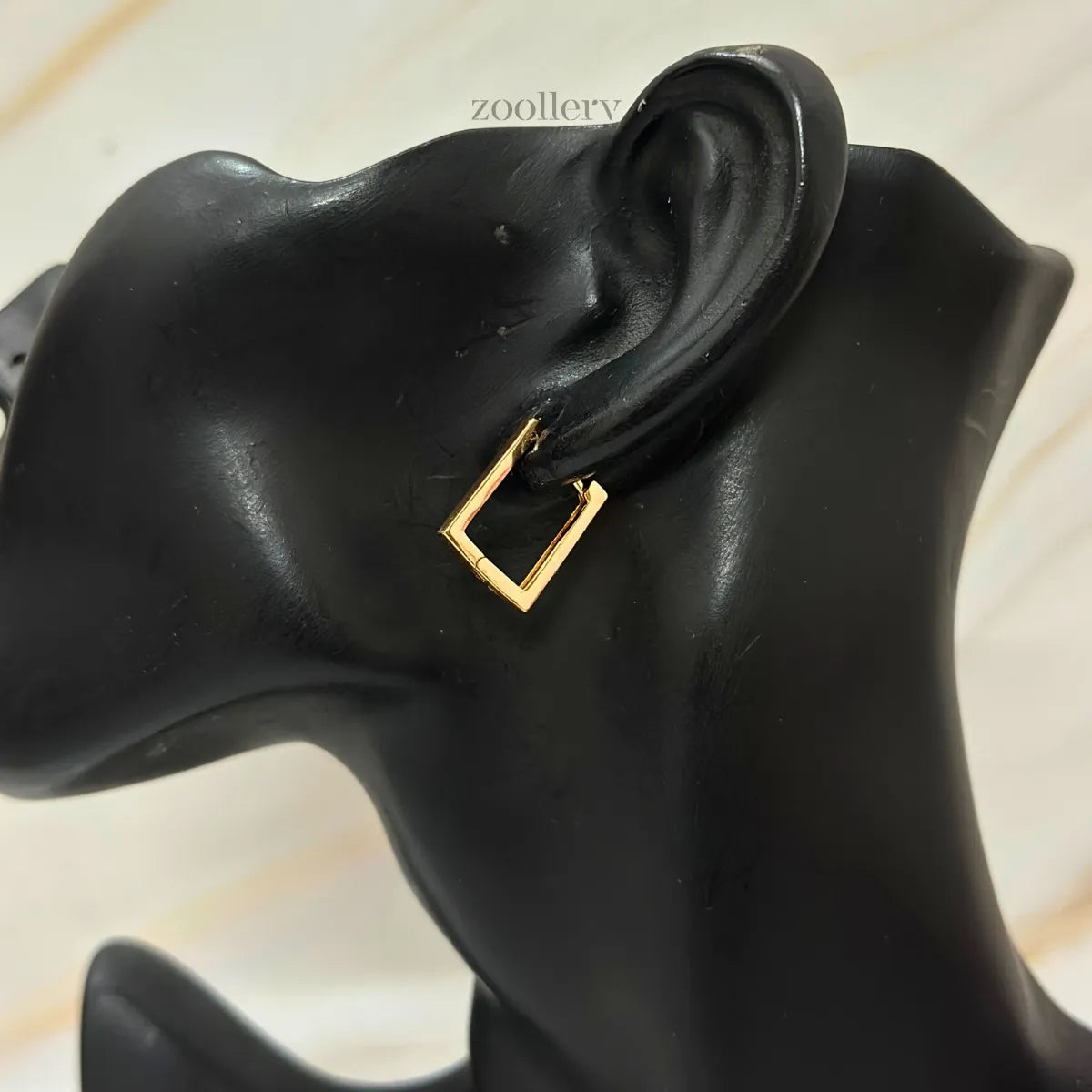 Square Pop Hoops (Champagne Gold)