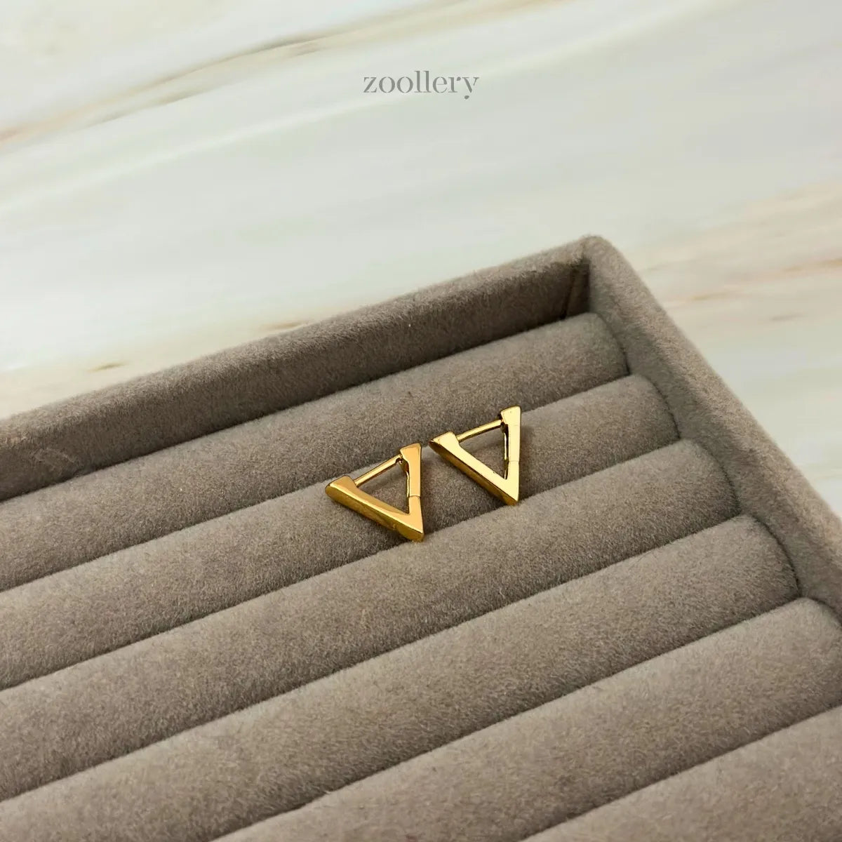 Acute Chic Earrings (Champagne Gold)