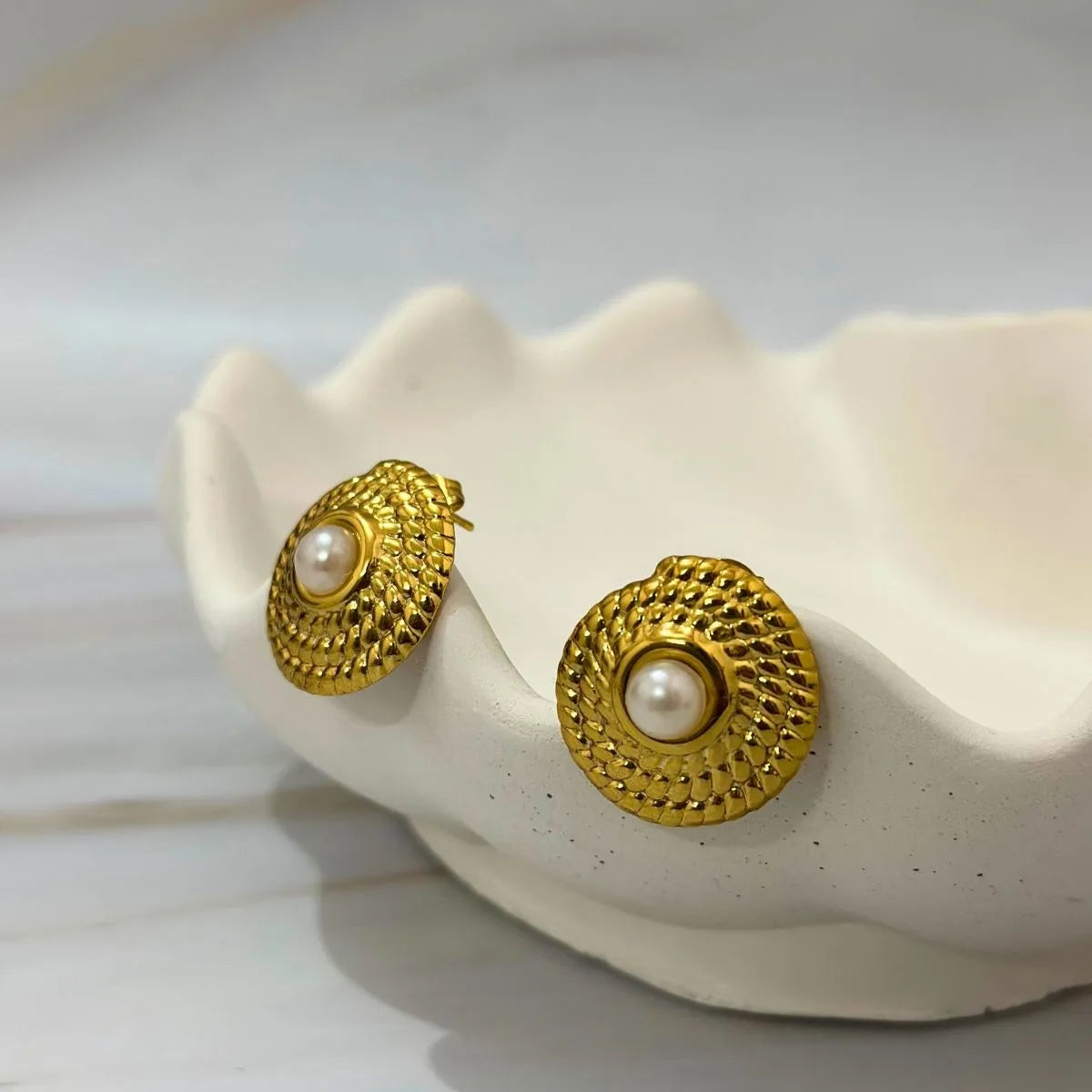 Maison Pearl Studs