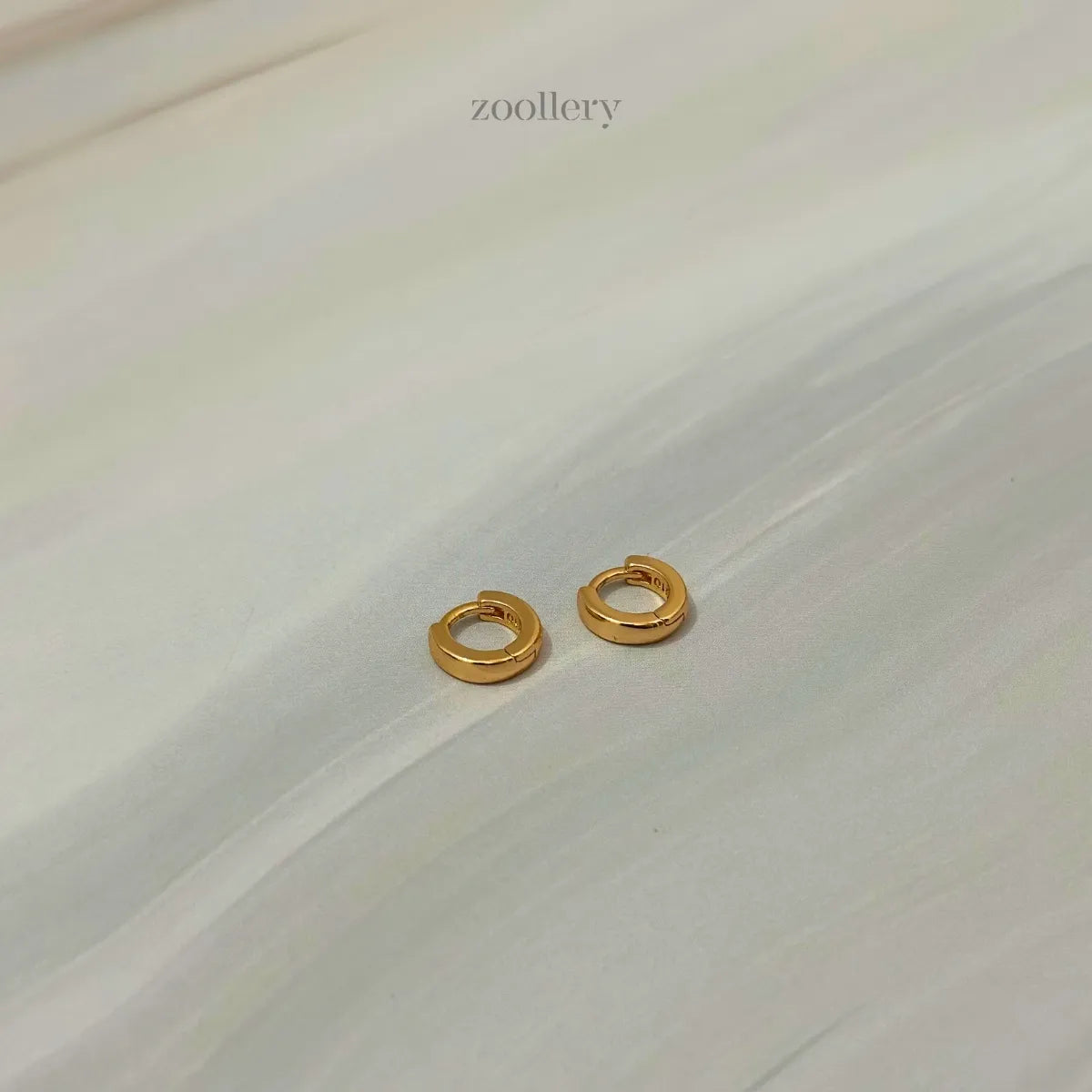 Tiny Orbit (Champagne Gold)