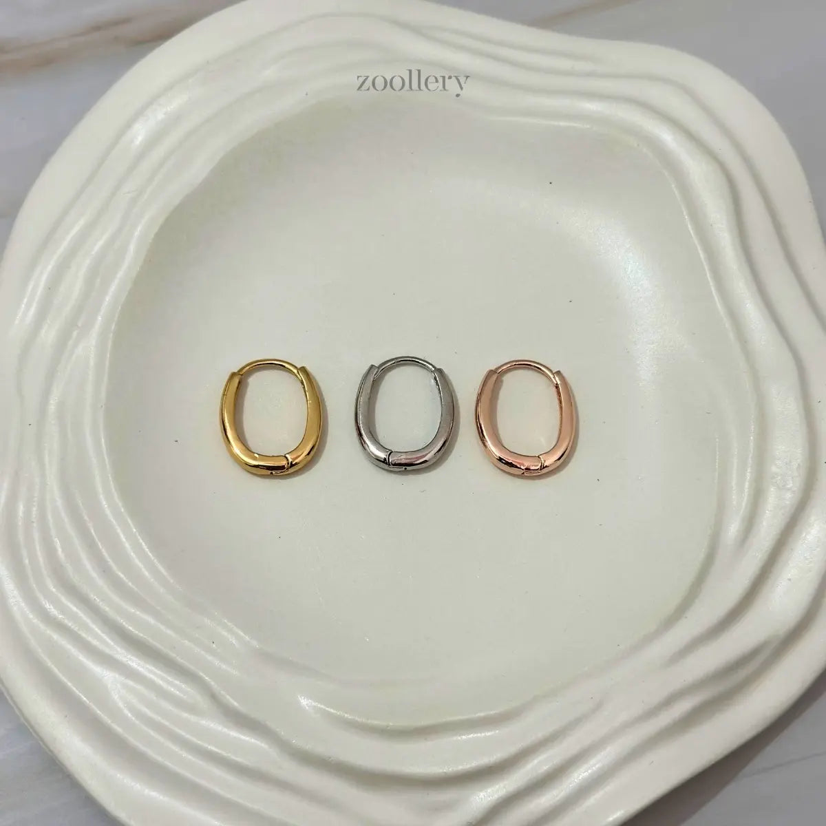 Sleek Oval Hoops