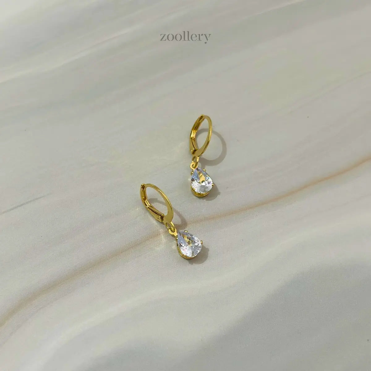 Golden Dew Dangle