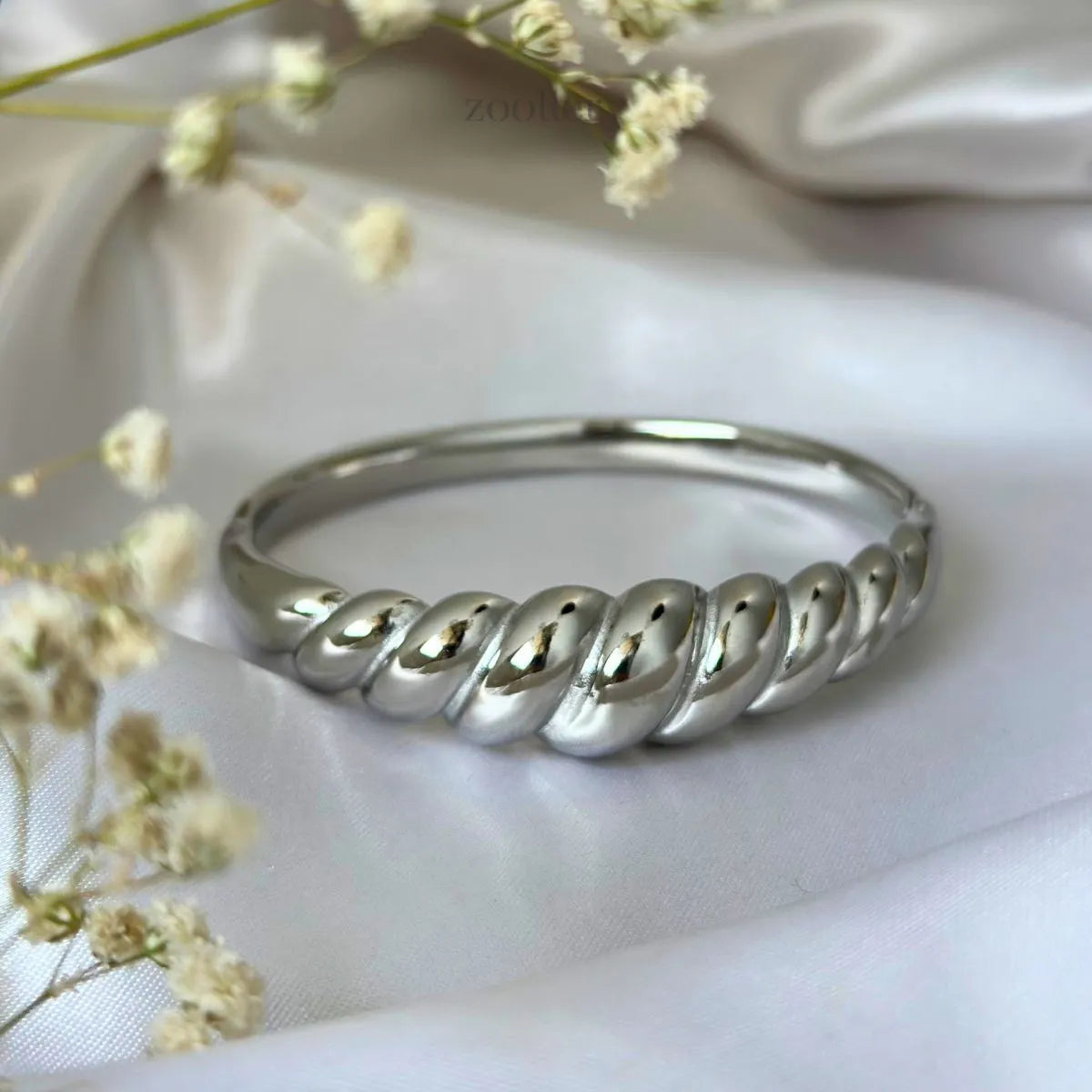 Frost Twist Bracelet
