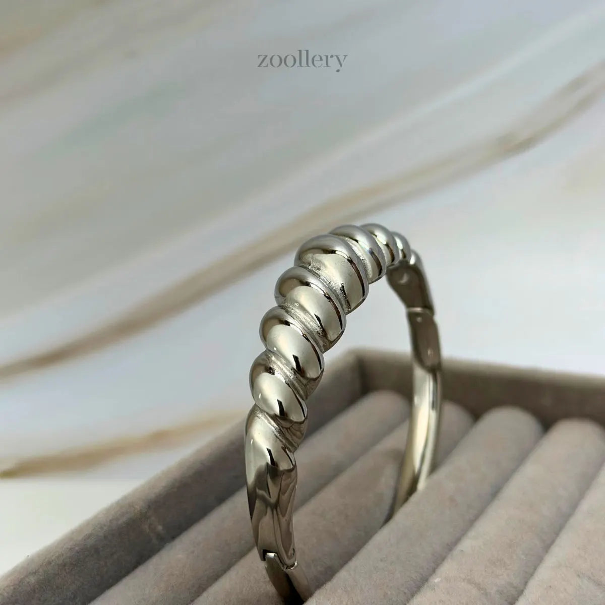 Frost Twist Bracelet