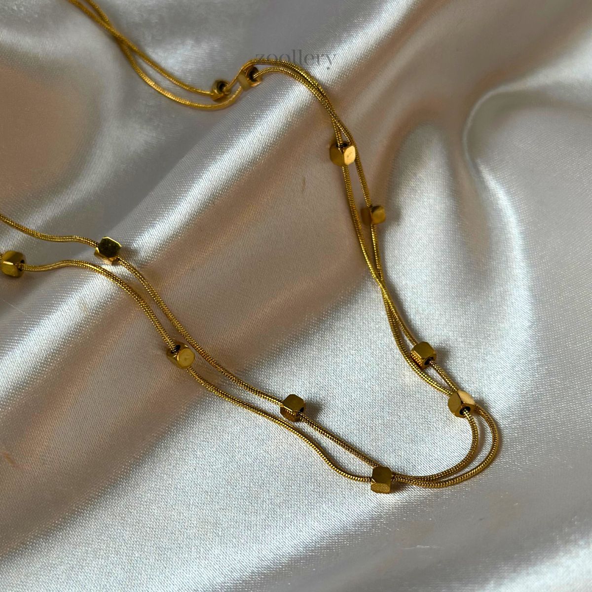 18K Dotline Necklace
