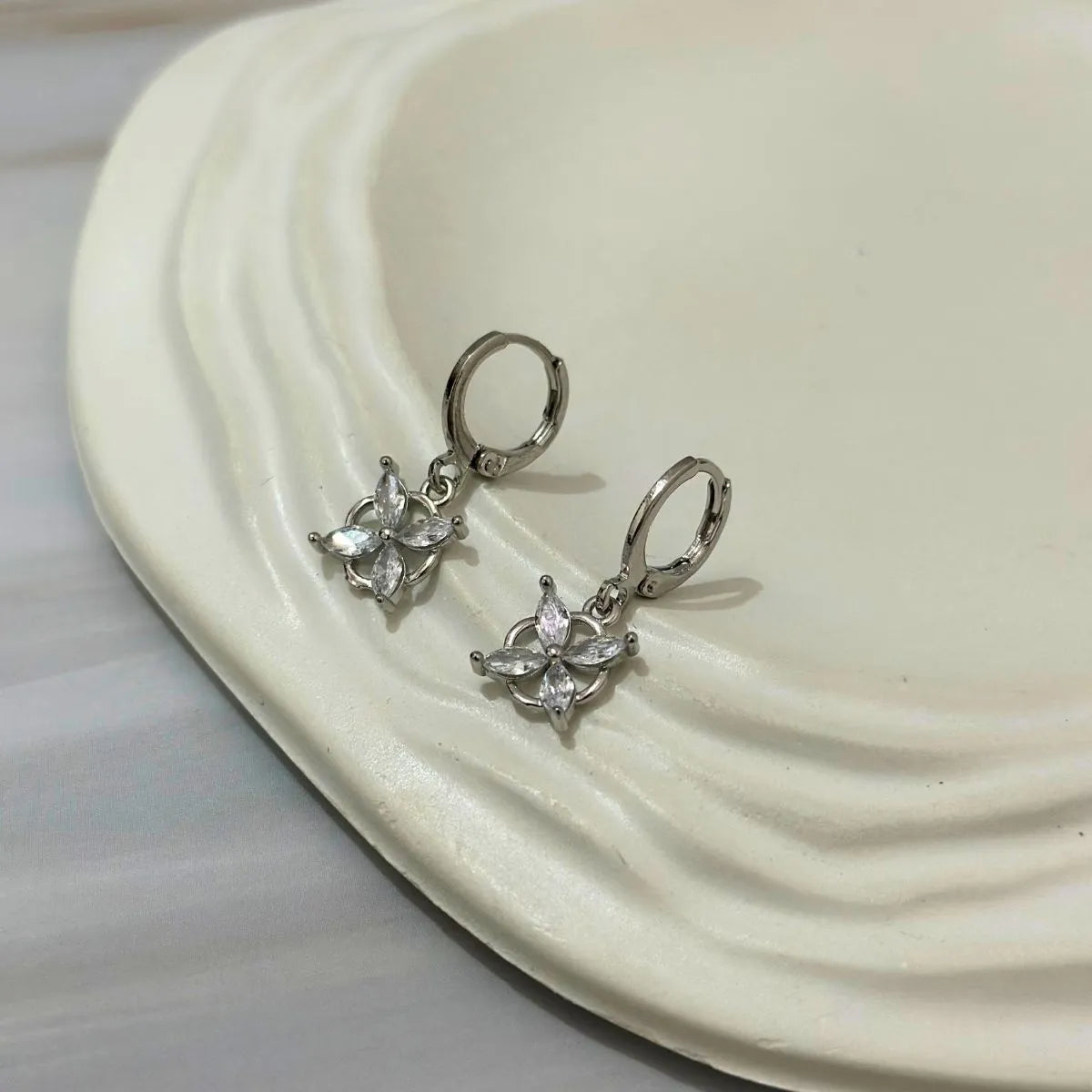 Dainty Petal Drops