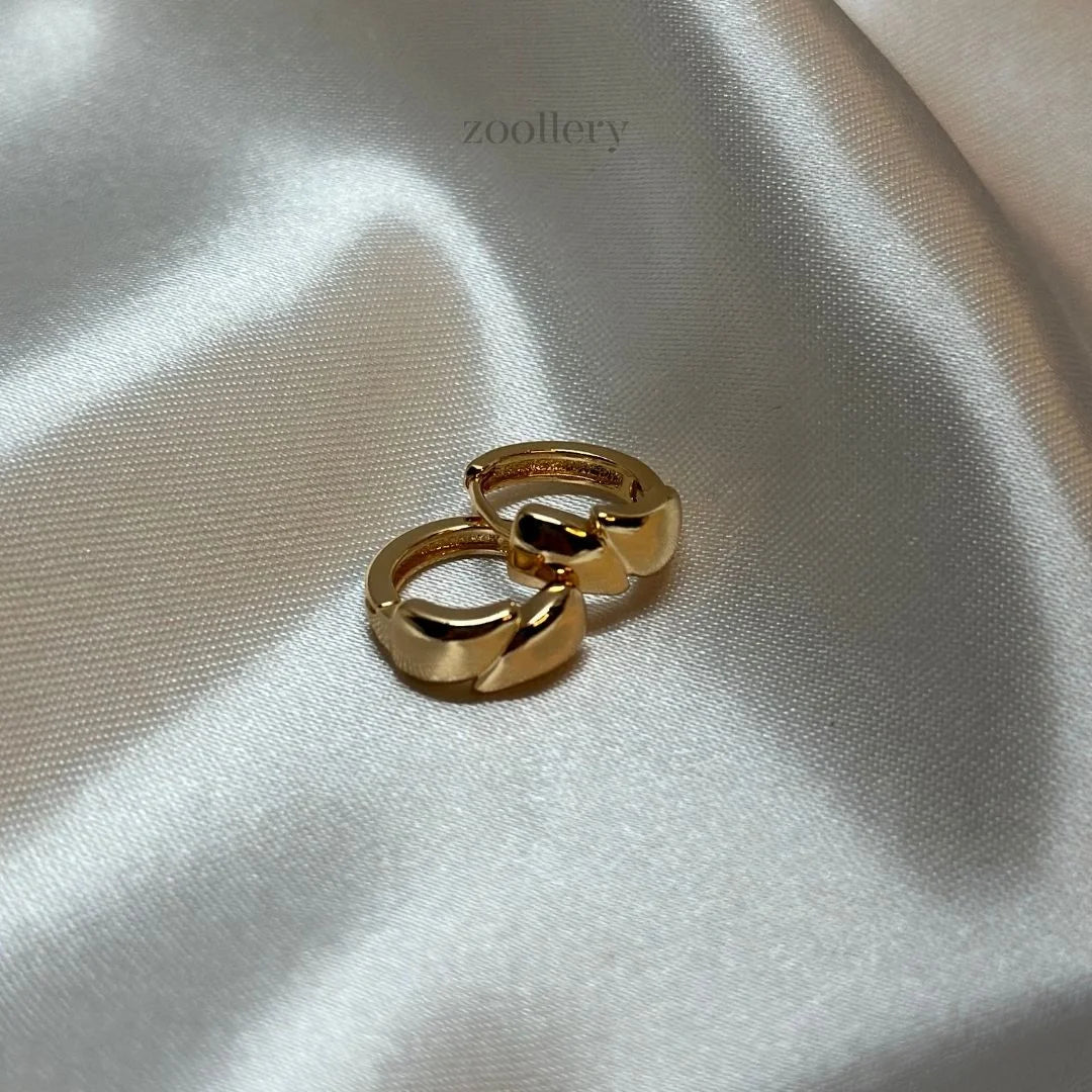Braided Gold Huggies (Champagne Gold)