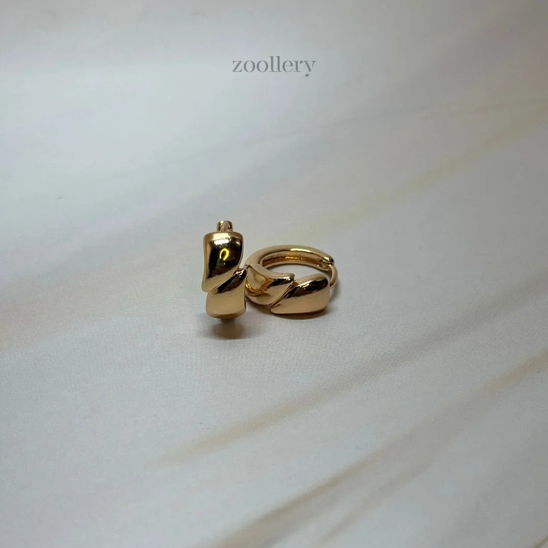 Braided Gold Huggies (Champagne Gold)