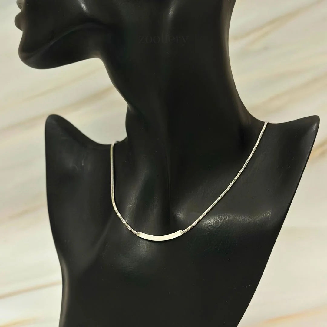 Soft Arc Necklace