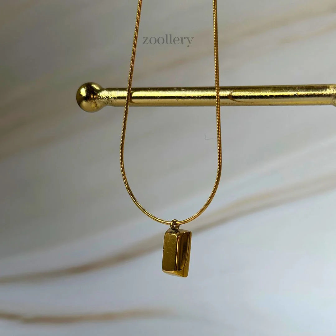 Gold Bar Necklace