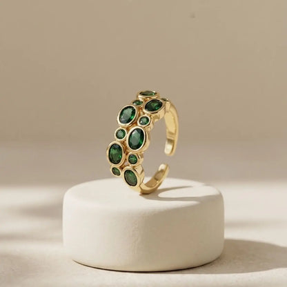 Solenne Ring (Emerald Green)