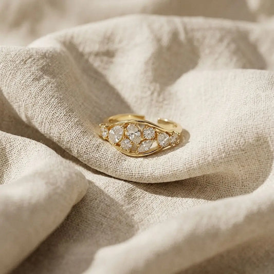 Ivy Reverie Ring (Crystal White)
