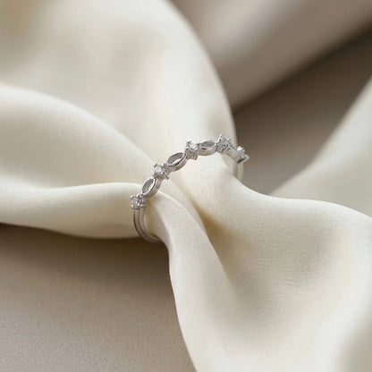 Petal Loop Ring