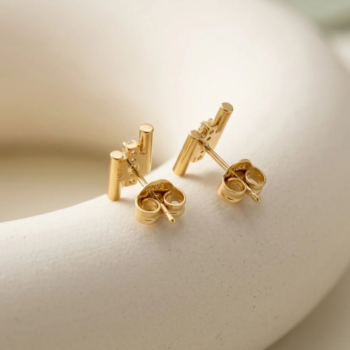 Duo Bar Studs