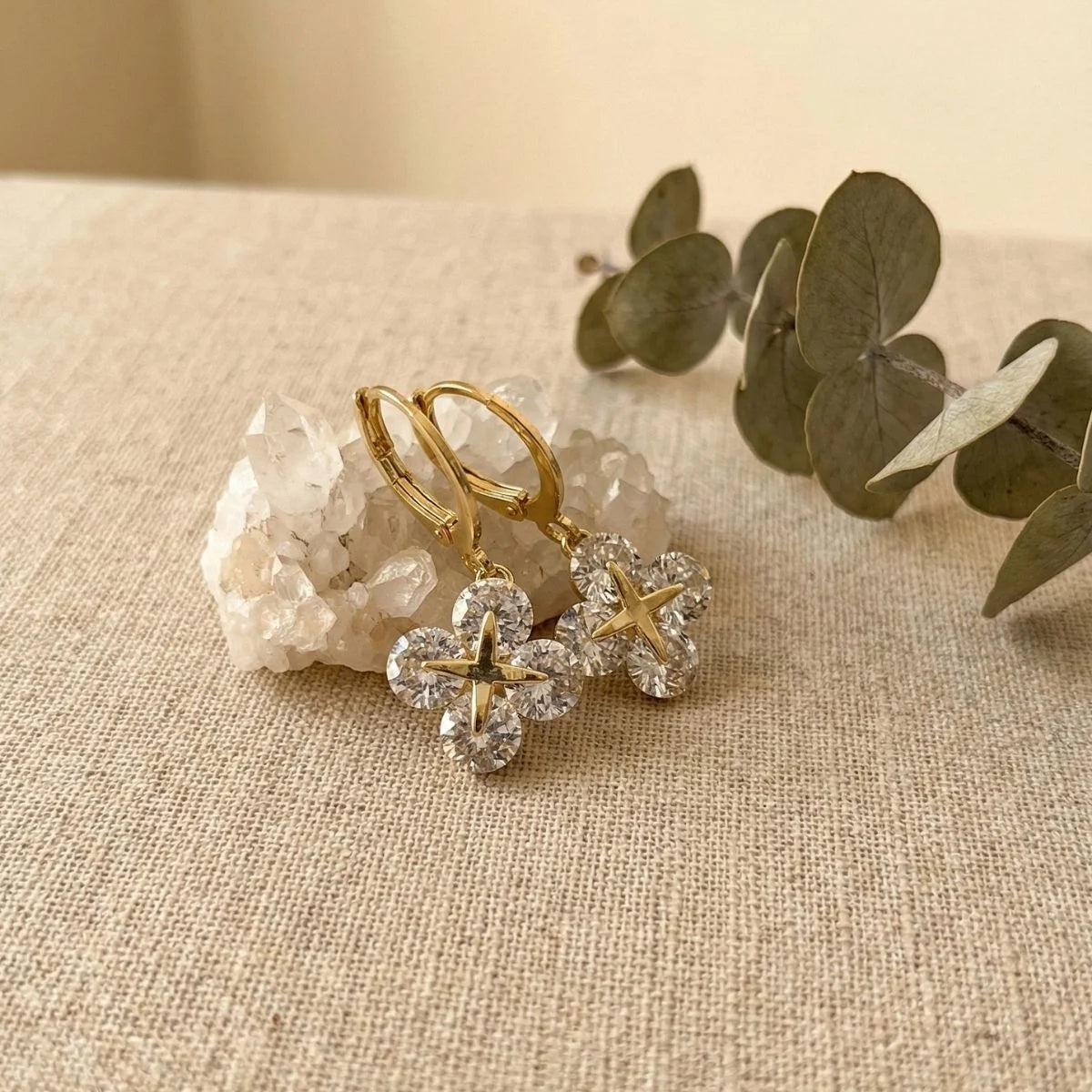 BlumeLite Earrings (Gold)