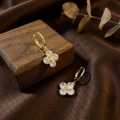 BlumeLite Earrings (Gold)