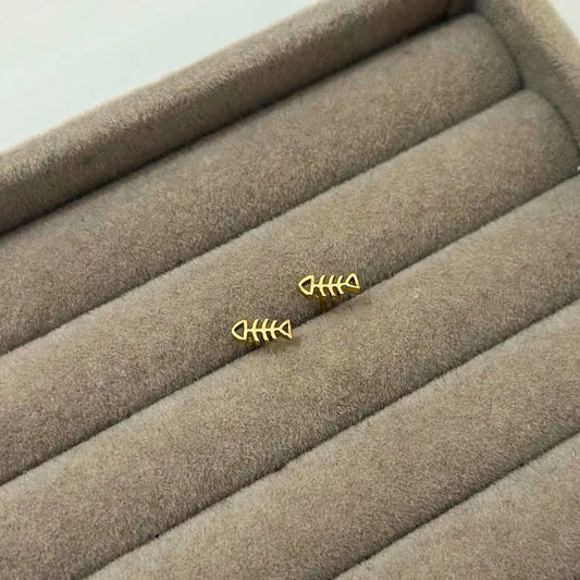 Finsight Mini Studs