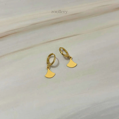 Golden Petal Drops