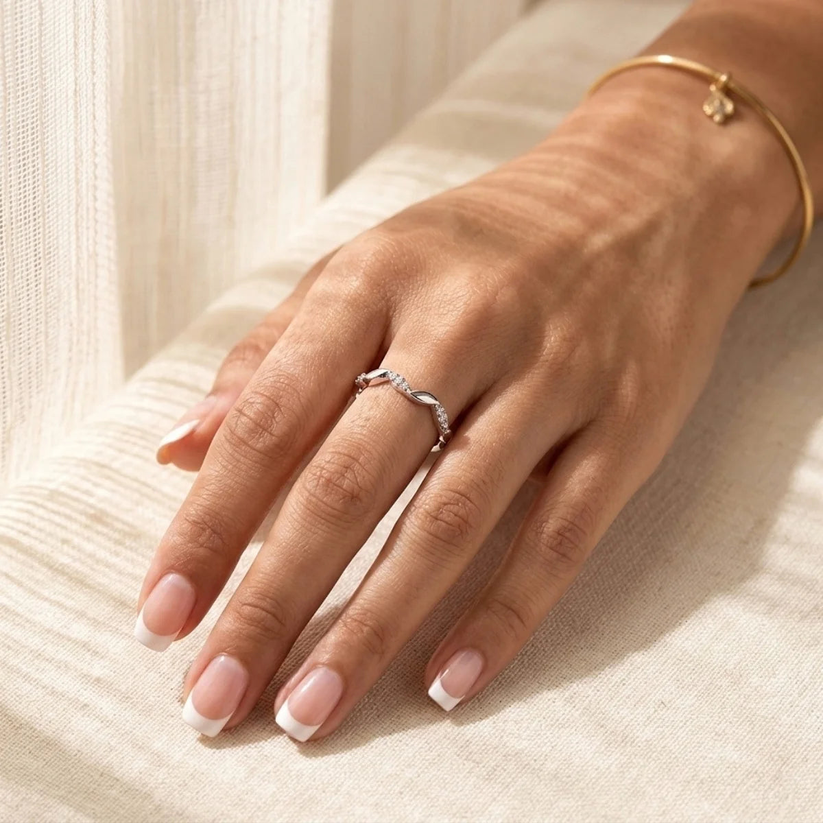 Eterna Zig Zag Ring