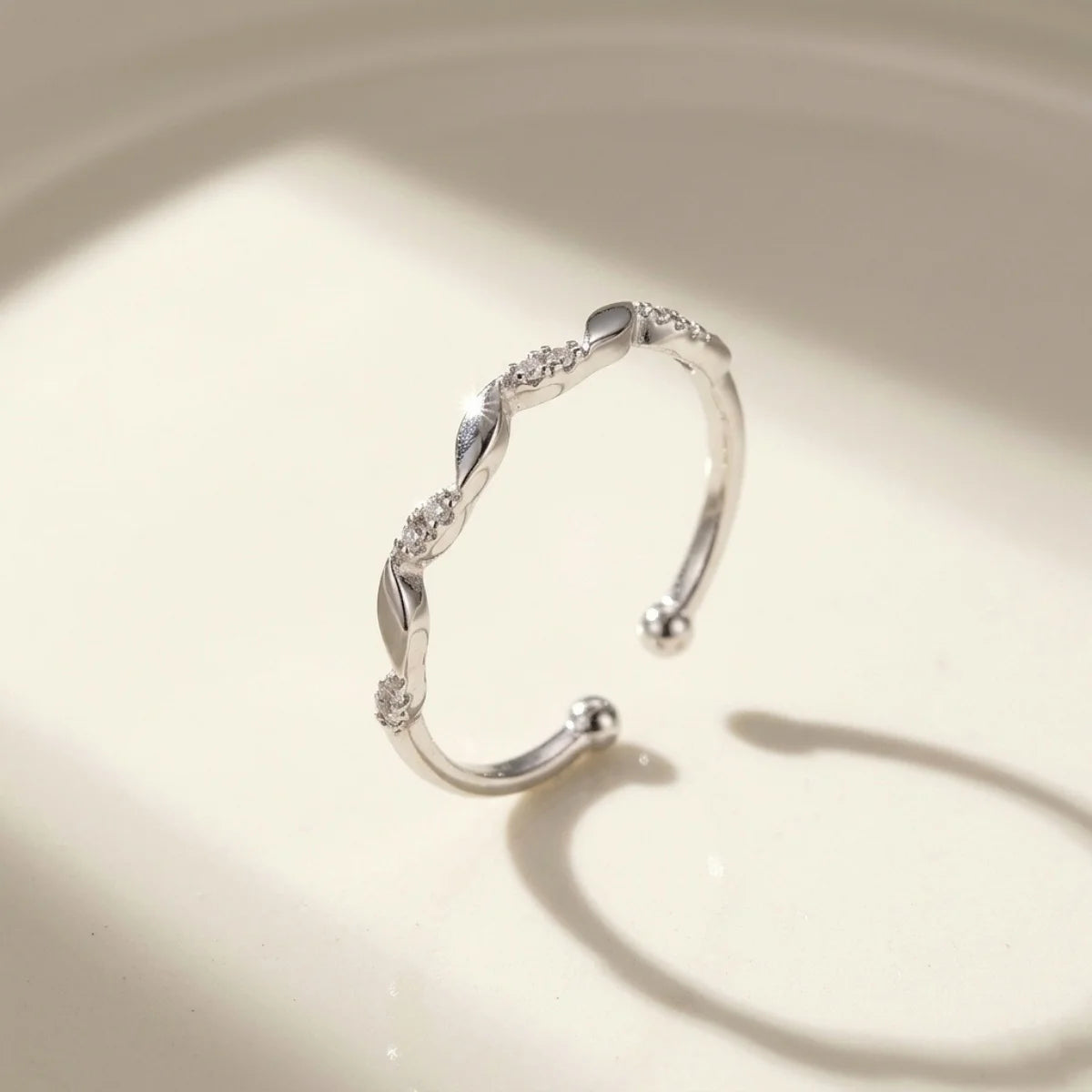 Eterna Zig Zag Ring