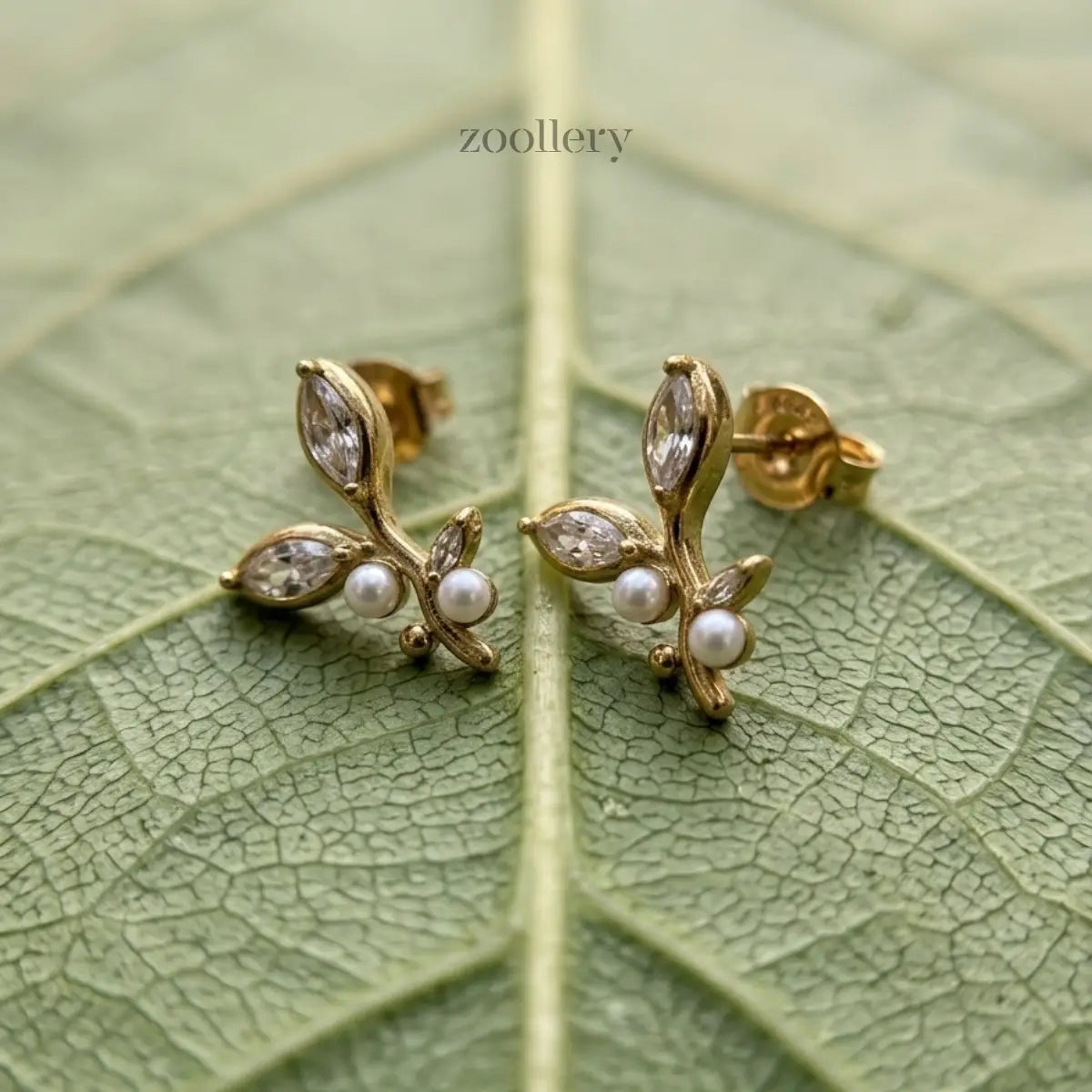 Pearl Vine Studs