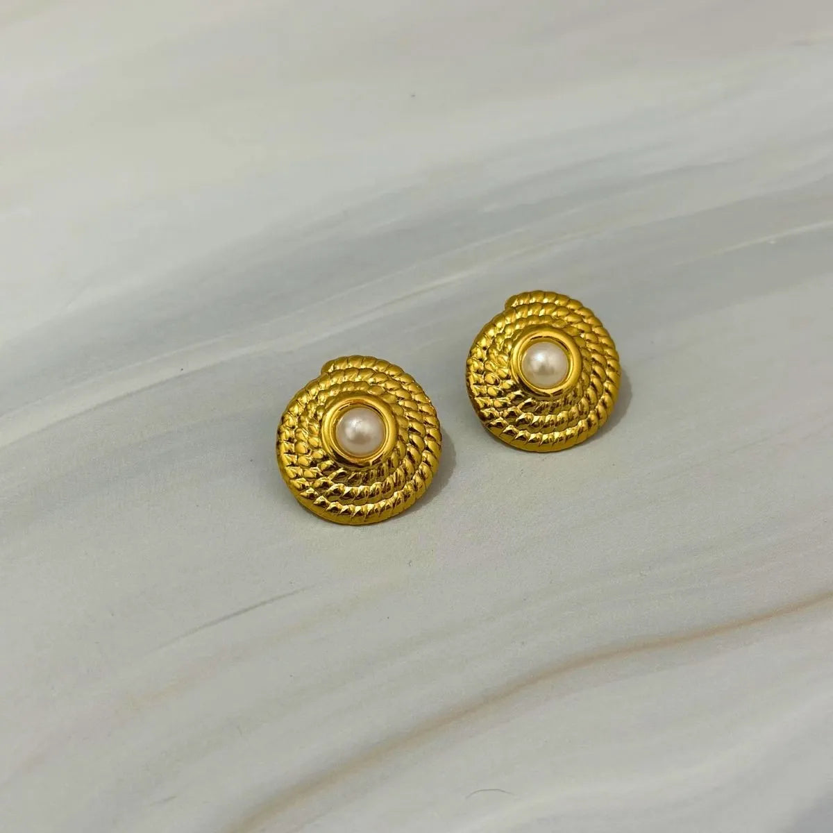 Maison Pearl Studs