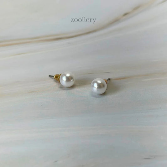 Classic Pearl Studs