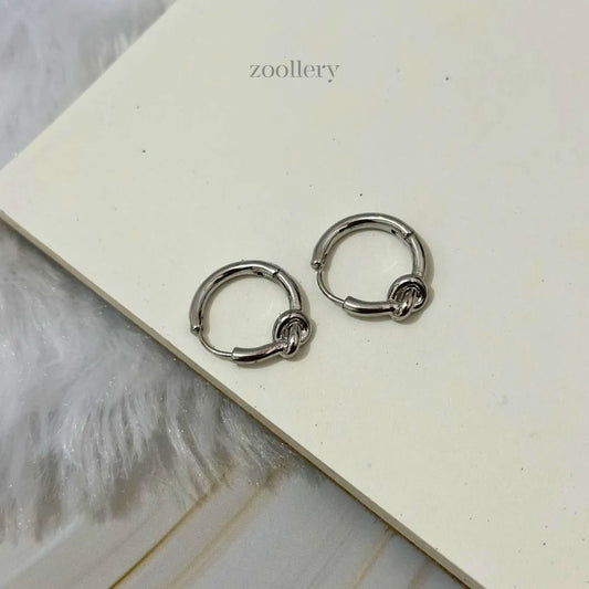 Knotty Hoops