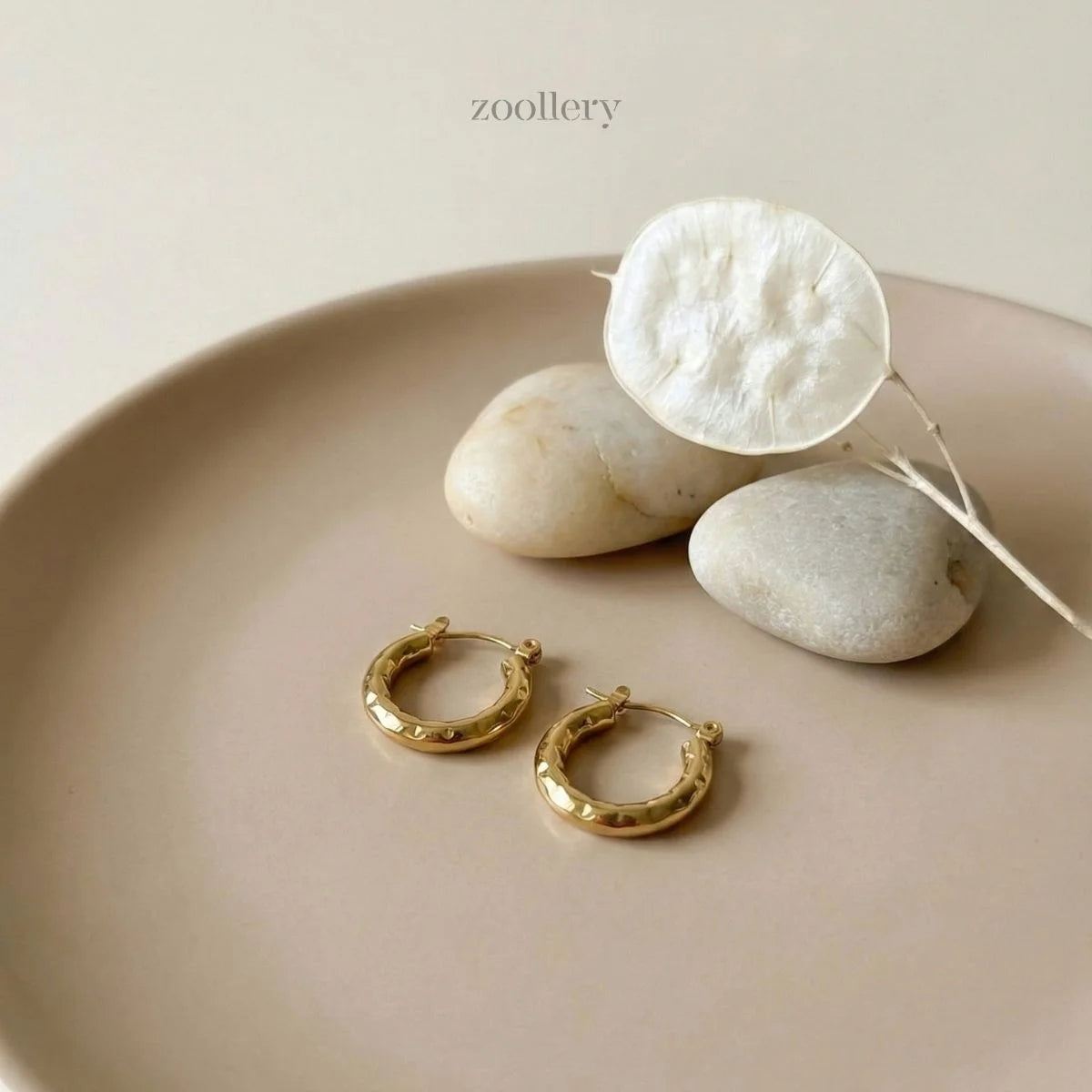 Minimal Mood Hoops