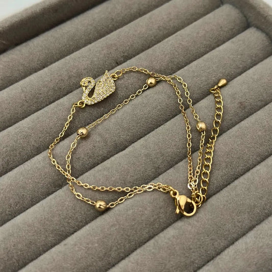 Luma Swan Chain