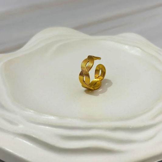 Solin Weave Ring