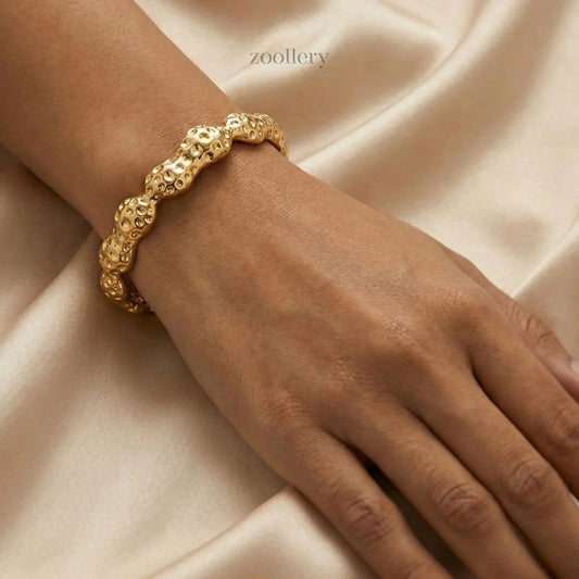 Terra Lux Cuff
