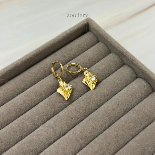 Gleam Drape Drops