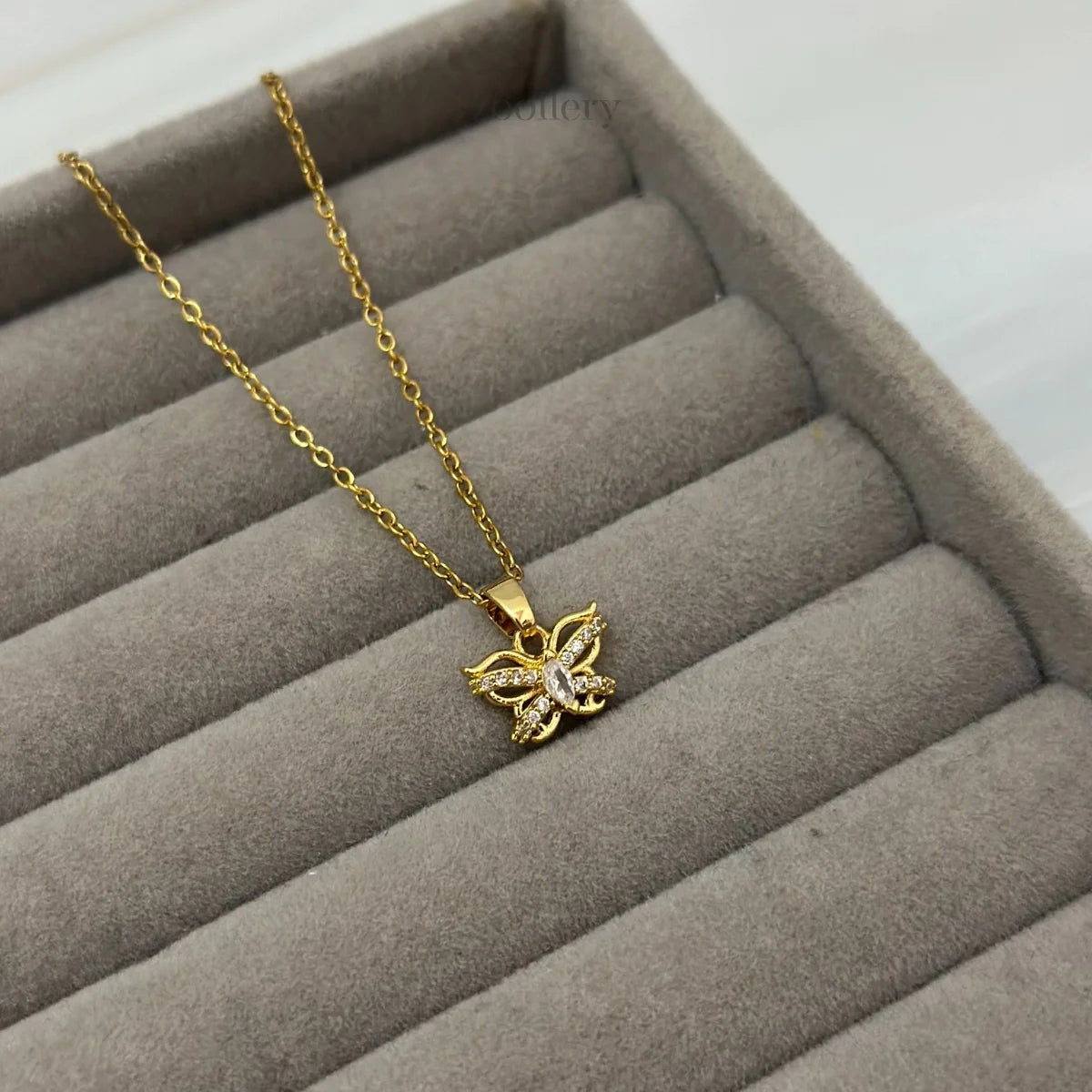 Dainty Wing Necklace