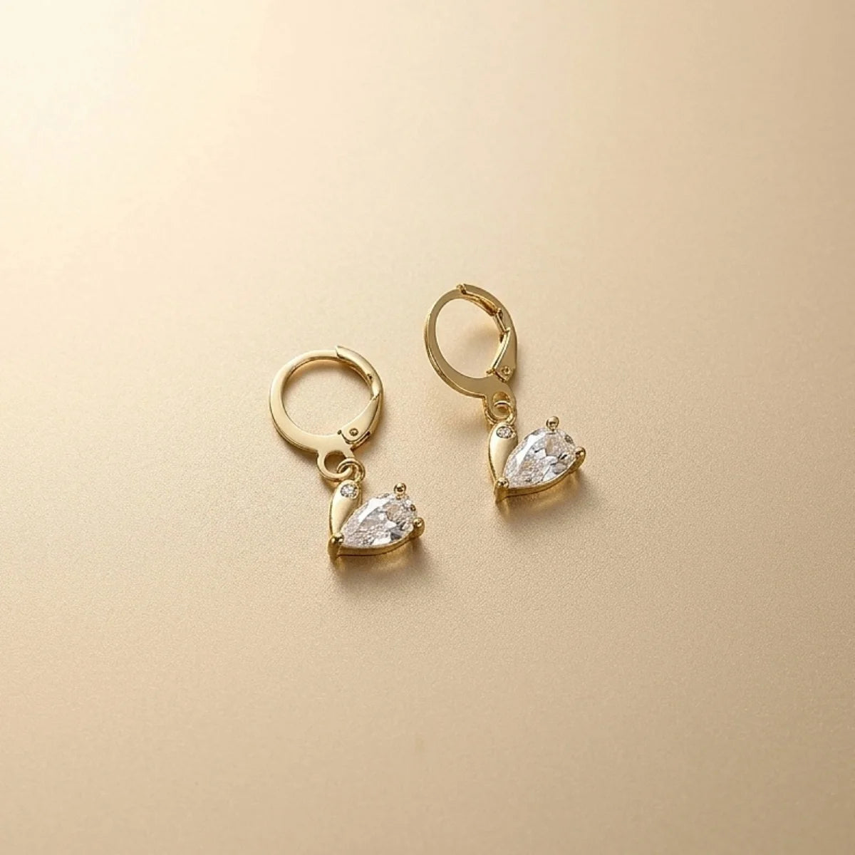 Marquise Glow Drops
