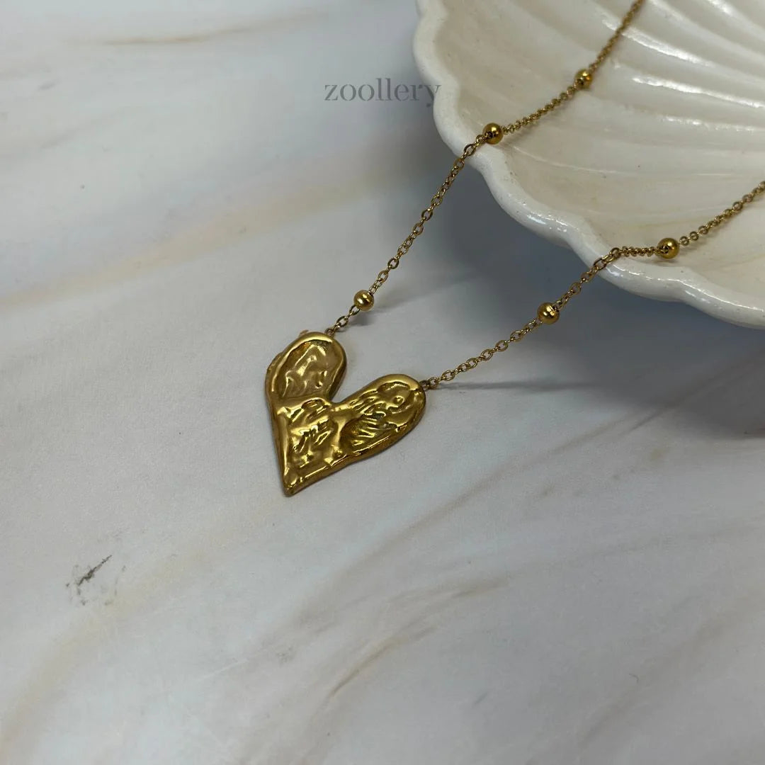 Sculpted Heart Necklace