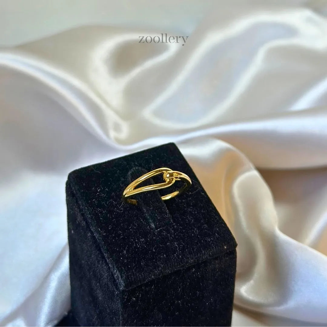 Ember Knot Ring