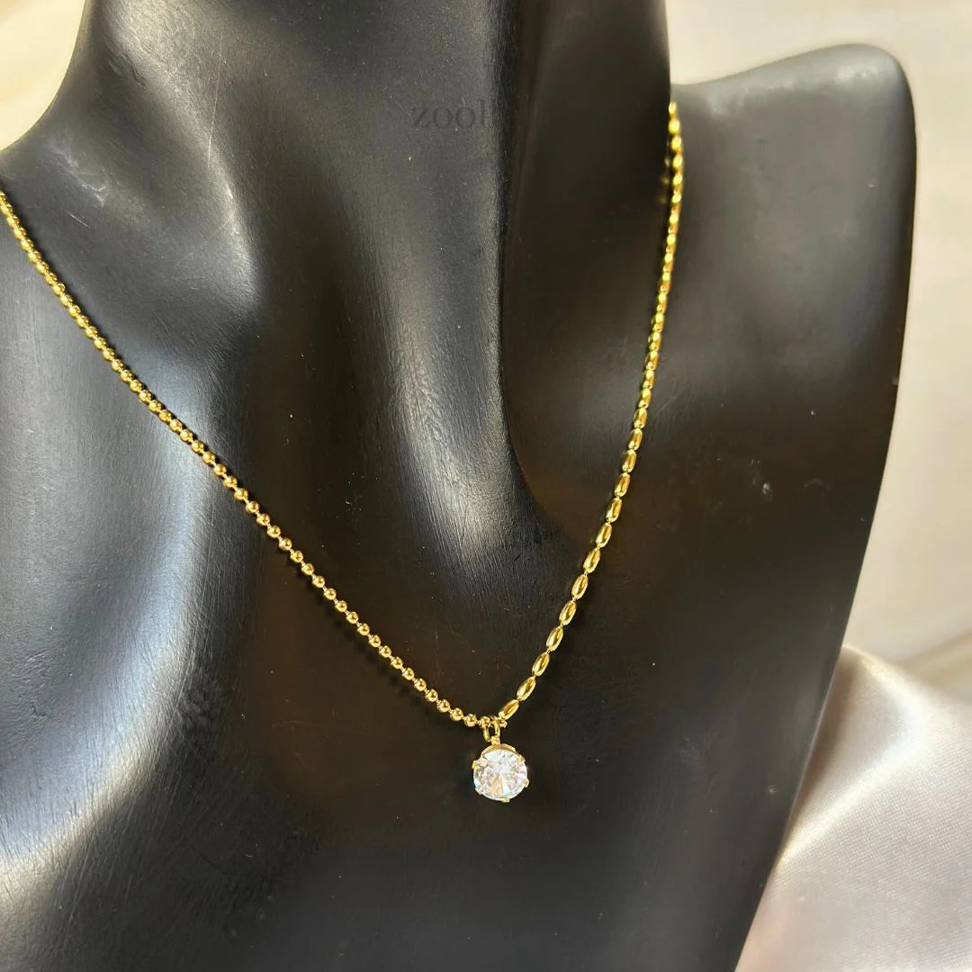 Solitaire Luxe Necklace