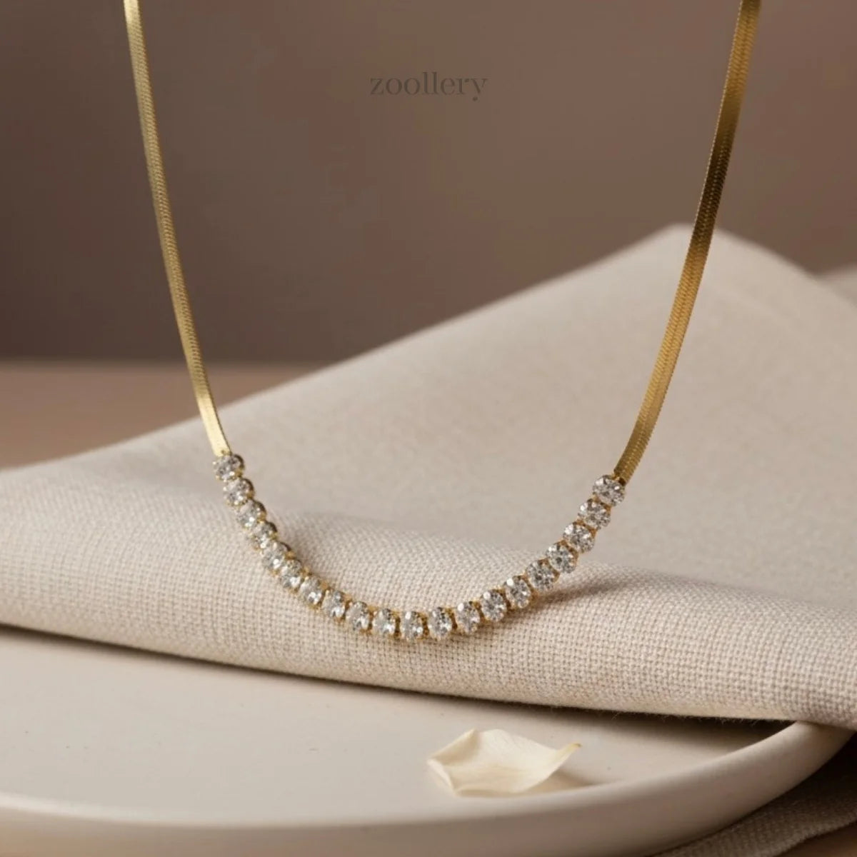 Shimmerbend Necklace