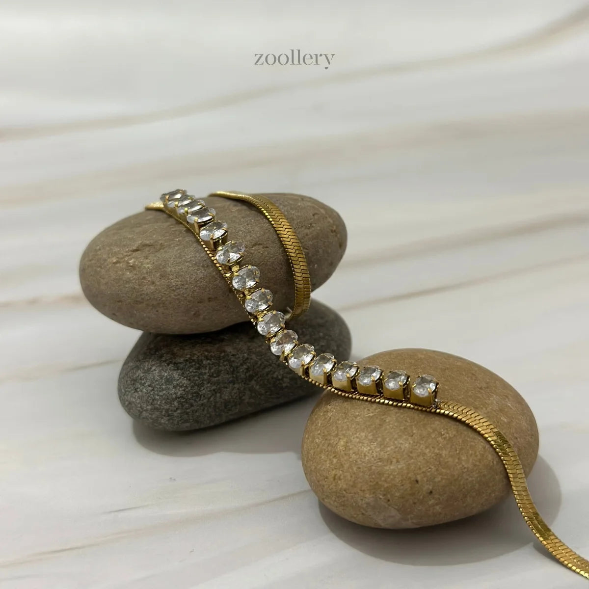 Shimmerbend Necklace