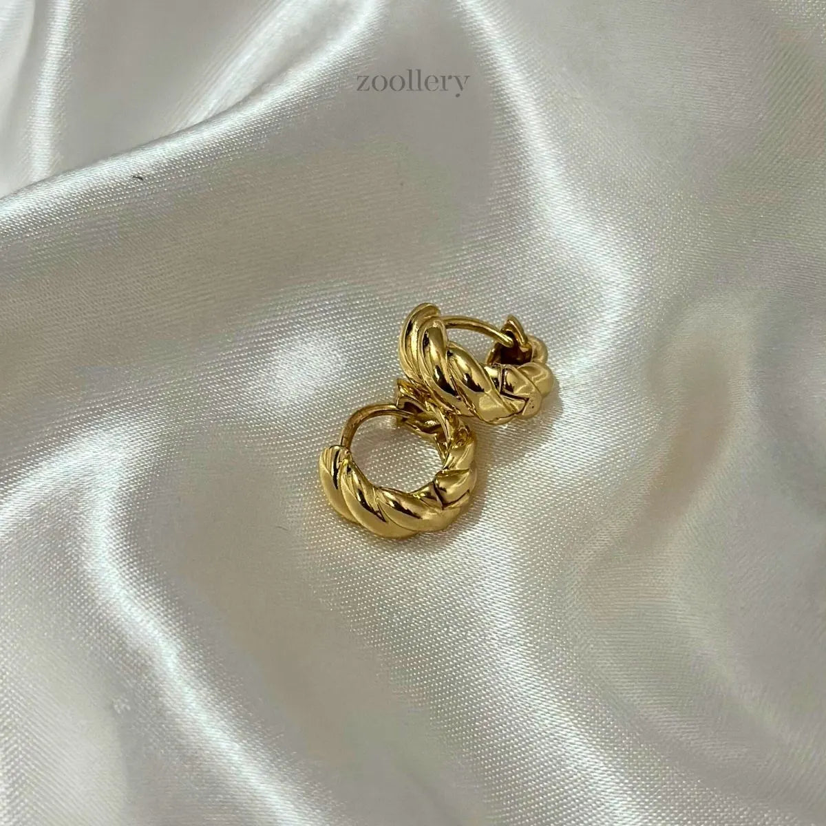 Curly Muse Hoops (Gold)