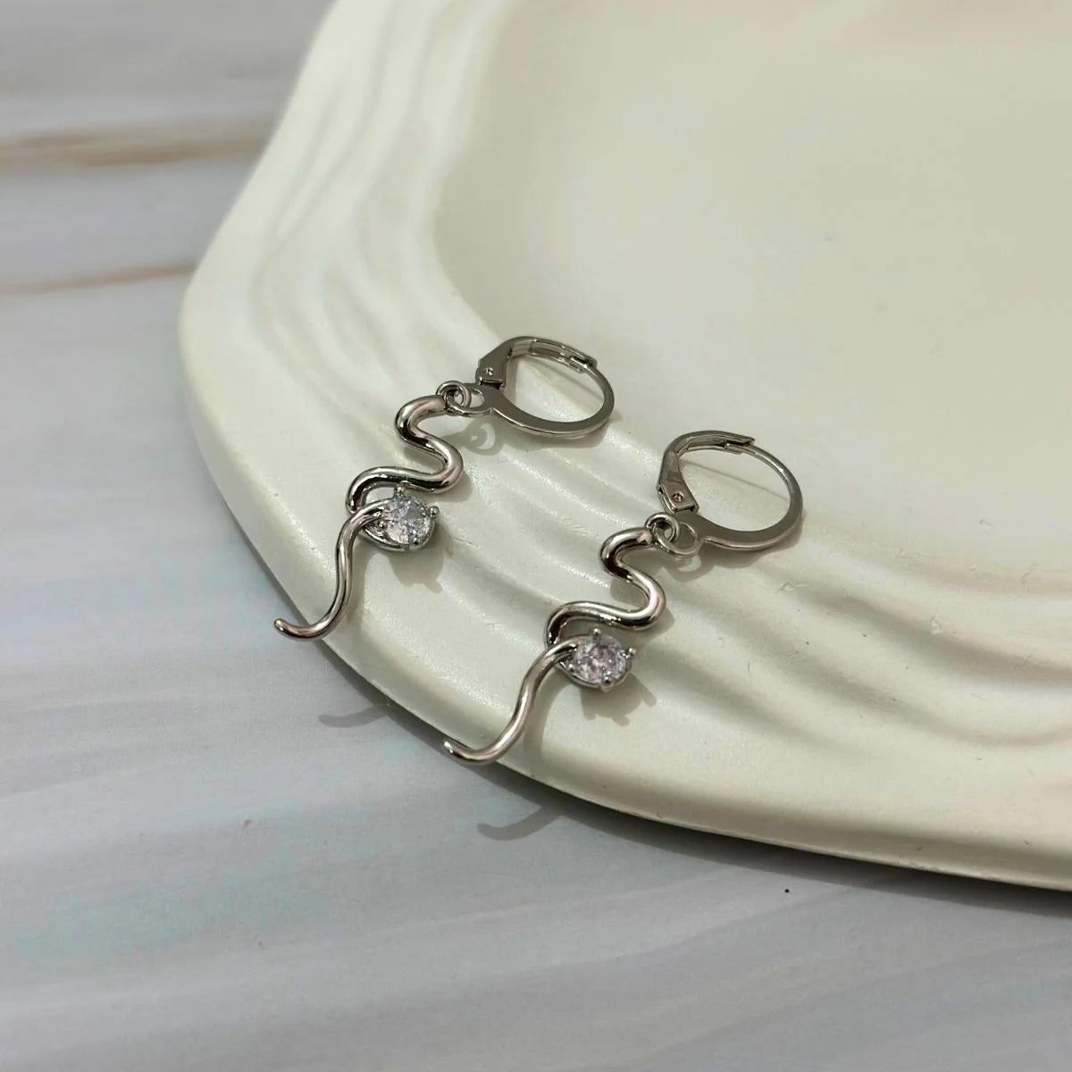 Swayline Earrings