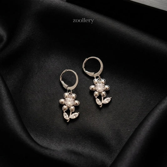 Frosted Daisy Dangles