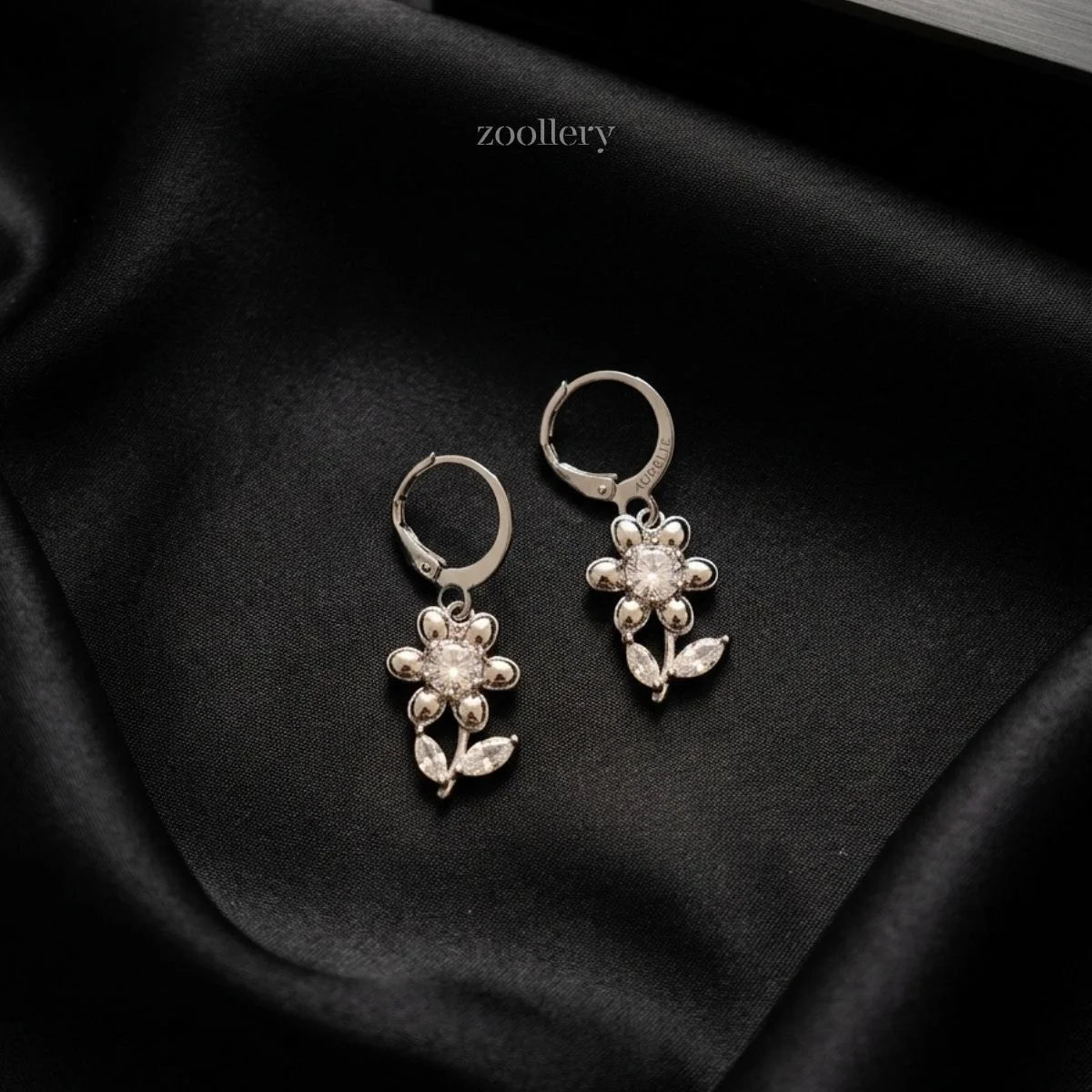 Frosted Daisy Dangles