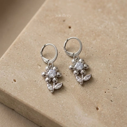 Frosted Daisy Dangles