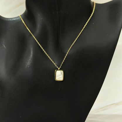 Ivory Frame Necklace
