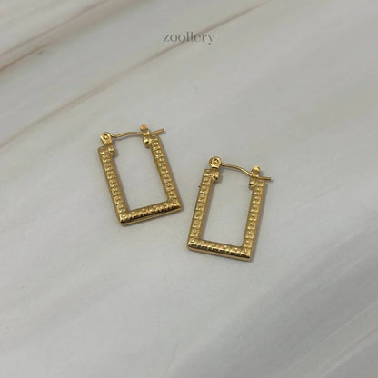 Sculpted Bar Hoops