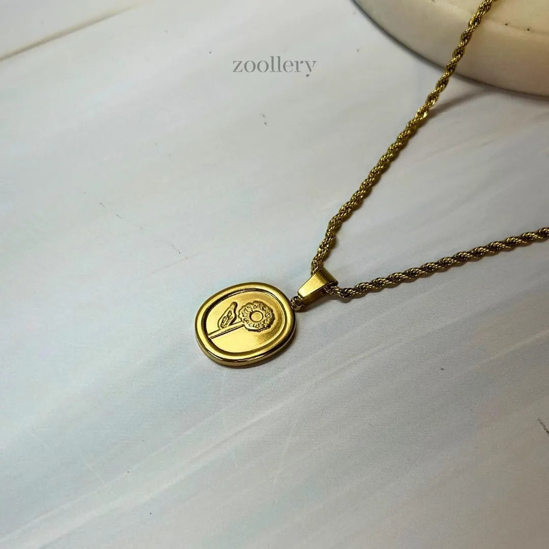 Daisy Bloom Necklace