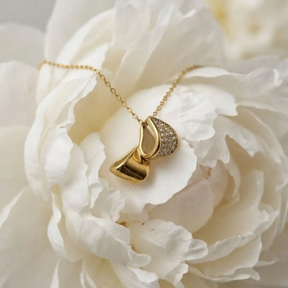 Twist & Glow Necklace